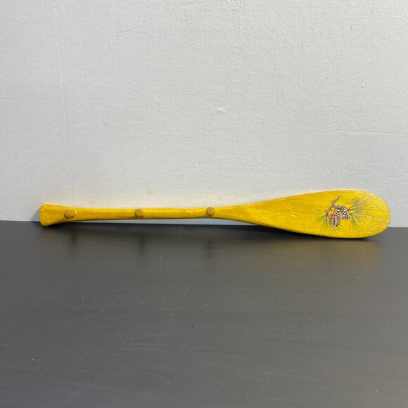 spoon design hanger 17.5" W/ 3 pegs, pine tree, wall mounted yellow home accesso - Picture 9 of 10